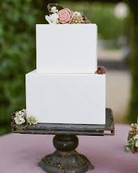 Cube Shaped Wedding Cakes For Your Contemporary Dessert Table Cool Wedding Cakes Textured Wedding Cakes Square Wedding Cakes