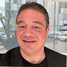 Felipe Toledo's Instagram, Twitter & Facebook