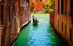 Free download venice italy hd wallpapers.download more world hd desktop,mobiles & tablets wallpapers in full hd 1920x1080,4k ultra hd resolutions.tagged with italy,venice,world,travel,beautiful cities,evening. Canal Cityscape Venice Italy Water Gondolas Hd Wallpaper Wallpaperbetter