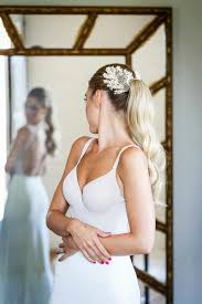 Fotos de lencería, precios, opiniones, disponibilidad y con una vocación de ayudar a la mujer corseteria lupe nació hace 100 años, no con este nombre sino. El Body Perfecto Para Tu Vestido De Novia Corseteria Lupe Las Bodas De Tatin