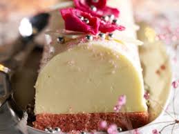 Decouvrez Notre Recette Facile Et Rapide De Buche Rose Sur Cuisine Actuelle Retrouvez Les Etapes De Preparation Biscuit Rose De Reims Recette Buche De Noel