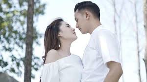 Jomblo gak oleh iri sama mbak nella dan mas dory ya #hypeidn. The Portrait Of Nella Kharisma A Viral Bride Is It True That Dory Harsa Is Married Voice Open Manager Archyde
