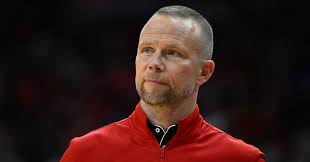 Louisville better fire their coach after what they have shown in the first  8 minutes against Bellarmine. PITIFUL!!!