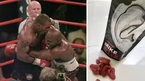 Mike Tyson verkauft essbare Ohren in Anlehnung an Beiß-Attacke | STERN.de