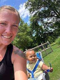 Alexis Caraway's Instagram, Twitter & Facebook