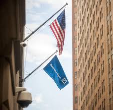 Deutsche bank makes profit on cost cuts, trading income. Deutsche Bank Aktuelle News Nachrichten Welt
