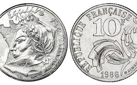 Valeur faciale entourée d'une branche de laurier à gauche et d'une autre de chêne à droite. Les Grands Rates Du Marketing La Piece Dont Les Francais N Ont Pas Voulu Le Parisien