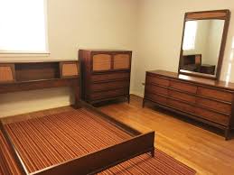 White walls set off that beautiful warm honey toned wood furniture. Mid Century Walnut Bedroom Set Rhythm Collection By Lane Epoch