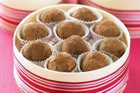 Rum And Raisin Chocolate Truffles Recipe Truffle Recipe Chocolate Chocolate Truffles Truffles