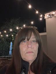 Can you merge photos of my daughter and her late dad?