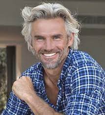 Mens Hairstyles Thick Hair Grijs Haar Mannen Kapsel Met Grijs Haar Mannen Met Lang Haar