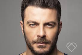 Ο γιώργος αγγελόπουλος (ντάνος) γεννήθηκε στις 8 ιανουαρίου του 1982 και διαμένει στη σκιάθο μαζί με την οικογένειά του: Desmos 2021 Giwrgos Aggelopoylos