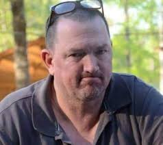 Mira here ! 😊 Just wanted to share my Captain Spaulding inspired drag look  I did! This is by far my fave drag look so far 😊