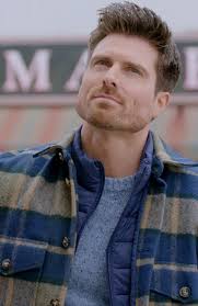 I want a "HI" From Elvis Presley fans in the world... HI 👋 #elvisfans