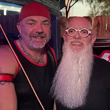 bearmaximum_party was 🔥 woofers 🐻 🍯 #austineagle #bearmaximum #fur