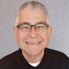 Dennis Peavy's Instagram, Twitter & Facebook