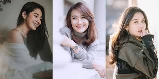 Indeks berita gosip terbaru hari ini mengenai hanna kirana seputar artis, style, film, musik, dan lirik lagu dari indonesia, kpop, jpop, dan luar negeri. Belum Menikah Tapi 6 Seleb Ini Sukses Perankan Sosok Istri Di Suara Hati Istri Kuras Emosi Penonton Kapanlagi Com