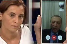 Bu haberin ardından sosyal medyada hande fırat'a ilişkin #handefıratyalnızdır başlığı açıldı. Hande Firat Tan Boykot Yazisi 15 Temmuz Nedeniyle Gazete Manifesto