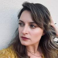 Lenna Barr's Instagram, Twitter & Facebook