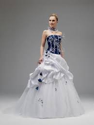 If there is a big day planned in the anything on the scale form short wedding dresses to the impressive royal gown is covered. White And Blue Wedding Dress Impressive Dresses Inspiring Ideas Blue Wedding Dress Royal Blue Wedding Dresses White Wedding Dresses