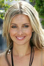 Louise elizabeth redknapp (née nurding, born 4 november 1974), is an english singer, songwriter and media personality. Louise Redknapp Movies Age Biography