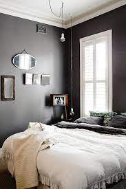 Three stunning modern wall hangings made of metal and mirrored pieces are the icing on the cake in this truly sensational bedroom. 45 Timeless Black And White Bedrooms That Know How To Stand Out
