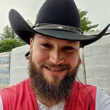 Does anyone know the phone number to subway in Pine River, or what the  hours are?