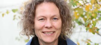 Gro-Helen får ikke ristet av seg følelsen av at noe er galt med moren