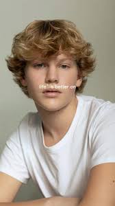 Nolan Gould Gay Kiss