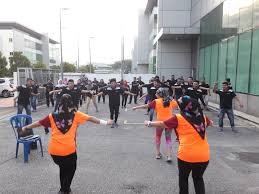 Default language is english of course. Huber Suhner On Twitter Being Healthy And Staying That Way Is An Attitude To Life At Huber Suhner That S Why Our Employees In Malaysia Stayfit With Our First Senamrobik Session For 2018 Held Today At 7 30 Am On The Company Premises Https