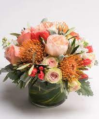 Coral Delight A Summery Collection Of Coral Peach And Tangerine Tones Inclu Flower Vase Arrangements Table Flower Arrangements Tropical Flower Arrangements