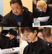 그날도 검정고시 학원비를 삥땅쳐서 중고 오토바이를 사서 절친 상필과 헬멧도 안 쓰고 타고 다니다 경찰서에 잡혀왔다. ë°•ì •ë¯¼xë§ˆë™ì„xì—¼ì •ì•„xì •í•´ì¸ ì‹œë™ ìœ¼ë¡œ ë§Œë‚¬ë‹¤ Sbs ë‰´ìŠ¤