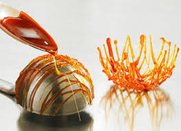 Dessert Dekorieren Schon Anrichten Kochen Ideen Teller Dekorieren Kuche Chocolate Garnishes Food Garnishes Fancy Desserts
