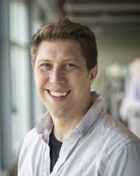 Linda Hengst's Instagram, Twitter & Facebook