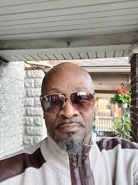 Vincent Samuels's Instagram, Twitter & Facebook