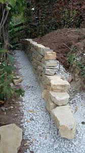 Staudengarten Daum Trockenmauer Aus Plattenkalk Direkt Aus Dem Steinbruch Steinmauer Garten Trockenmauer Garten