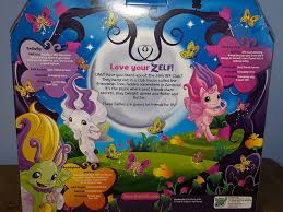 Eight friends share 3 bags of toys, what fraction does each get.? Zelfs Butterfly Friends Forever Other Toys Games