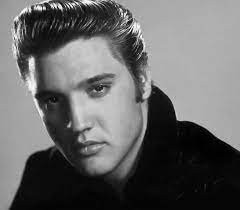 1001 ideas for rockabilly hair inspired from the 50s. Frisuren Manner 60er Frisurentrends Elvis Presley Elvis Blue Velvet Shirt