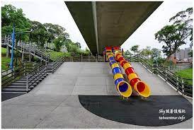 桃園景點推薦 蘆竹溜滑梯雨天備案 營盤生態環保公園 跟著領隊sky玩 一日遊 美食 親子 景點 住宿 fun slide grounds locals