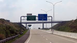Sampailah ia di suatu tempat dekat sebatang kayu besar lagi rimbun daunnya, tampaklah. Tarif Tol Lampung 2021 Terbaru Terlengkap Lamudi