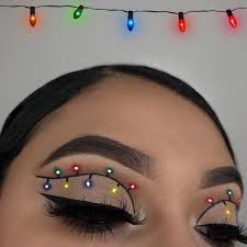Pin De Natalia Swistak En Many Maquillaje De Navidad Ojos Maquillaje Exagerado Maquillaje De Ojos Creativos