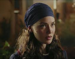 Feride Calikusu Fahriye Evcen 2020 Kadin Serum Kusu