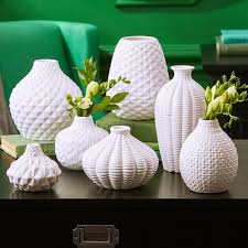 92 99 Artisan Carvings Bud 7 Piece Table Vase Set Blue And White Vase Table Vases Vase Set