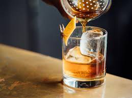 A prime candidate for the manliest low calorie mixed drink, a rob roy is made with scotch, vermouth, and bitters. 9 Lowest Calorie Alcohols For Weight Loss Man Of Many