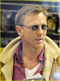 Daniel Craig: Apple Store in Stockholm!: Photo 2485061