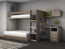 Sotto il letto puoi creare una zona relax, una cabina armadio o uno spazio di lavoro. Letto A Castello Matrimoniale