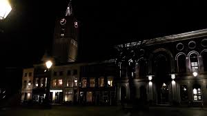 Het kabinet stevent af op verlenging van de avondklok. Avondklok Wordt Verlengd Tot 2 Maart