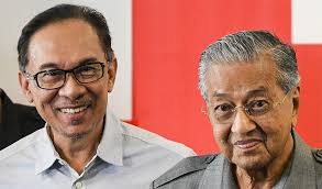 Mahathir offers resignation in Malaysian political upheaval