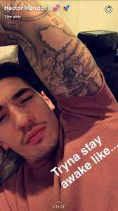 It's a drawing of a snake, covering most of his right leg. Hector Bellerin Wiki 2021 Girlfriend Salary Tattoo Cars Houses And Net Worth