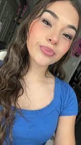 Lesley Salas's Instagram, Twitter & Facebook